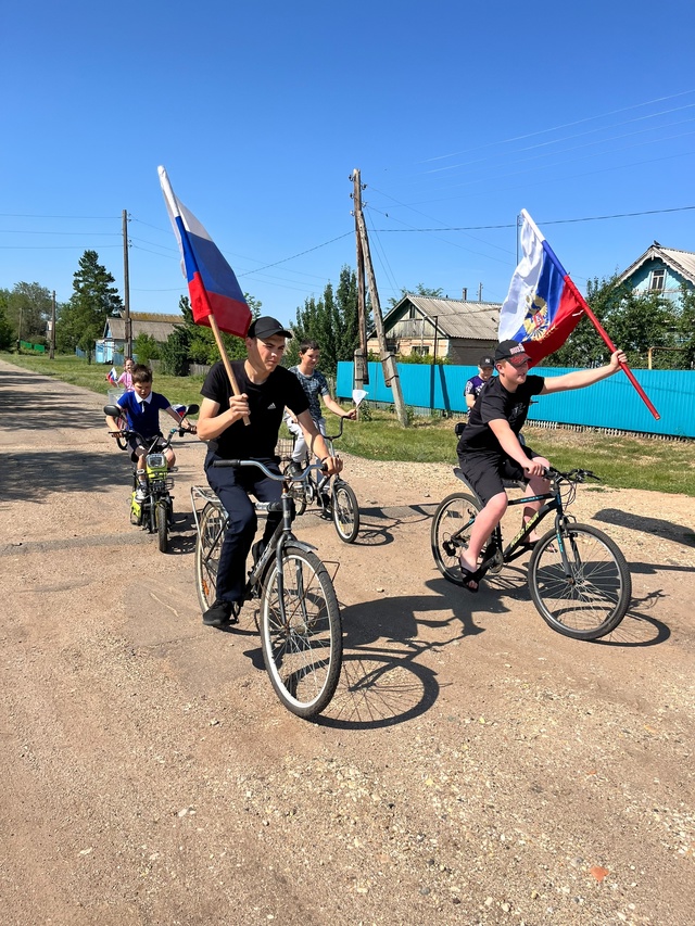 Велопробег «Под флагами России».